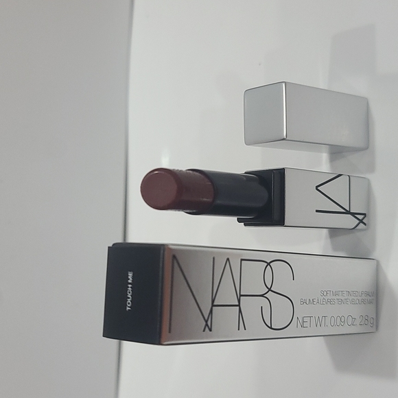 NIB ✅ NARS #TOUCH ME ~ SOFT MATTE TINTED LIP BALM ✨ BNIB - Picture 11 of 11